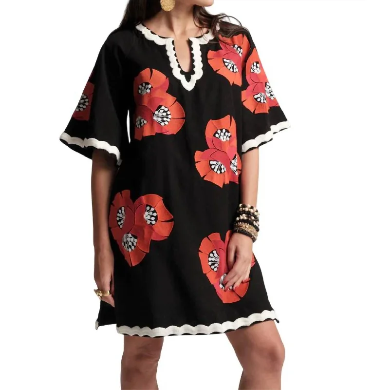 Charming Caftan Mini Dress In Blkmult